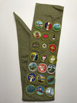 Boy Scout Merit Badge Sash With 21 Mert Badges Attached