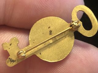 Vintage Key to the City of San Bernardino California Gold Key Lapel Pin s5 2