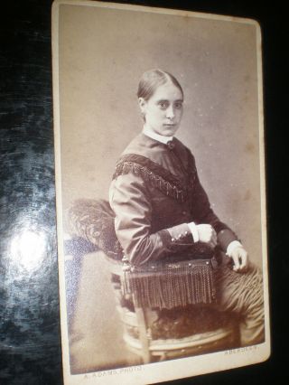 Cdv Old Photograph Woman Seated By A Adams At Aberdeen C1880s Ref 506 (9)