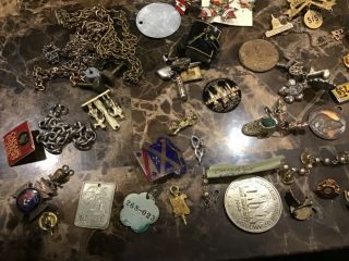 Vintage Pins And Souvenirs