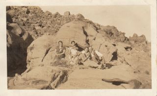 Photo Great Depression Family In Valley Of Fire 1933 Nevada 107