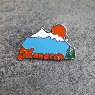 Monarch Mountains Travel Resorts Skiing Ski Souvenir Hat Lapel Pin Colorado Co