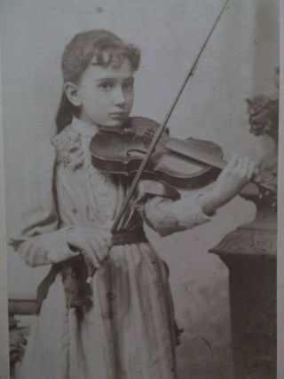 Cdv Lovely Young Girl Playing The Violin Long Hair Gilt Edges Wien Austria