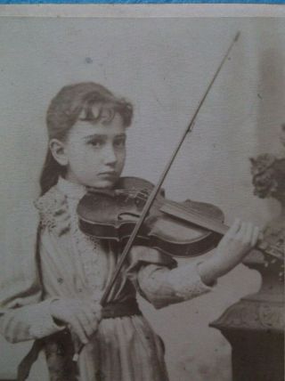CDV Lovely Young Girl Playing the Violin Long Hair Gilt Edges Wien Austria 2