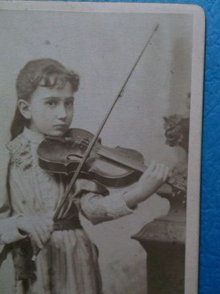 CDV Lovely Young Girl Playing the Violin Long Hair Gilt Edges Wien Austria 4