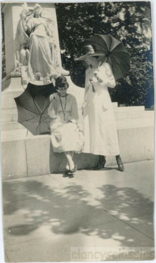 1920 Umbrella Young Ladies Stand By Marble Statue