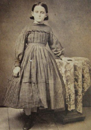 Antique Civil War Era Cdv Photo Of Pretty Girl Wearing A Lovely Plaid Hoop Dress
