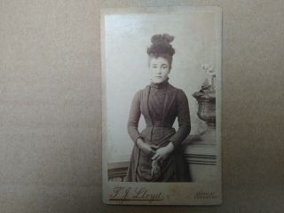 Cdv Carte De Visite Of A Lady By T J Lloyd Of Coventry