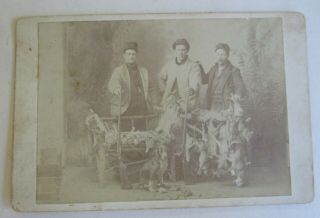 Old Antique C.  1900 Hunting Cabinet Card Photo Hunters Game Rifles Dog Utica N.  Y.
