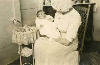 Zz641 Vtg Photo Rppc Mother Holding Baby,  Baskets Nursery C Early 1900 