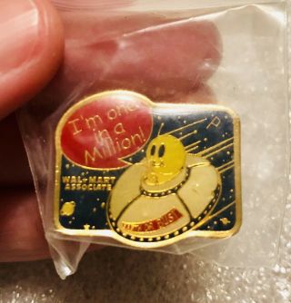 Vintage Walmart Pin - Rare Ufo Smiley Alien