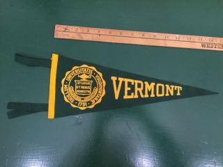 Vintage Vermont University Green Wool Felt Flag Pennant 15 " 40 
