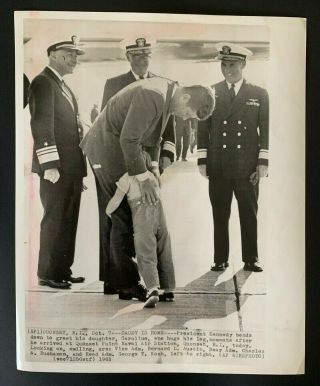 1961 John F.  Kennedy Jfk Hugged By Caroline Ap Newswire Press Photo