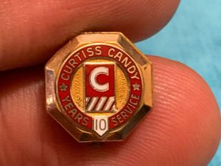 Curtiss Candy 10 Years Of Service Award Pin.