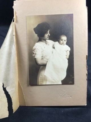 1880 - 1920 Vintage Portrait Of Mother And Child / Burlington Nj