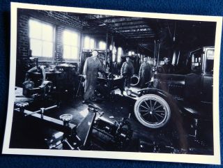 Vtg 1910s 1920s American Life Reprint Photo Repair Garage Car Factory Mechanics