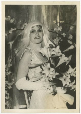 Hollywood Tastemaker Peggy Hamilton Modeling Bridal Fashions Vintage Photo 1929