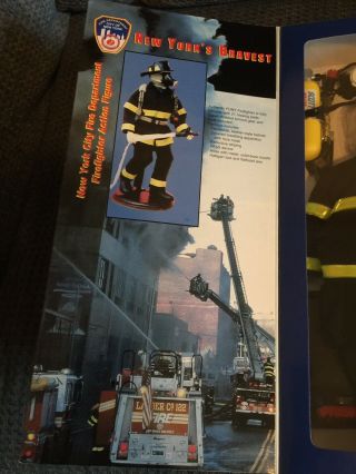 FIRE ZONE FDNY YORK CITY FIRE DEPARTMENT FIREFIGHTER ACTION FIGURE 3