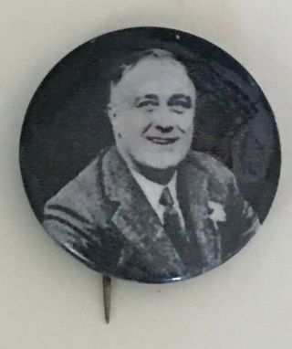 Fdr Franklin D.  Roosevelt 1 - 1/4 " Pin Button 1940 Campaign B&w Portrait