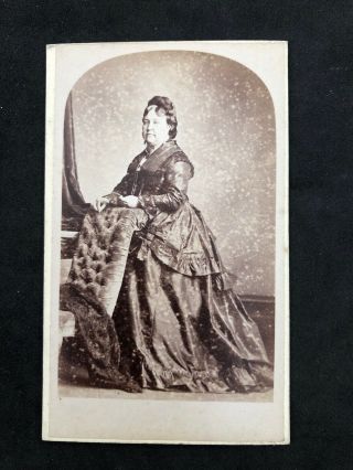 Victorian Carte De Visite Cdv: Grand Large Lady: Maddison: Huntingdon