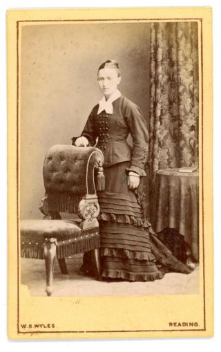 Lady On Cdv By W S Wyles Of Reading