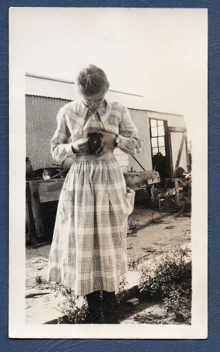 Vintage Found Photo Snapshot 1910s - 20s Lady W Camera Takes Photo Of Photographer