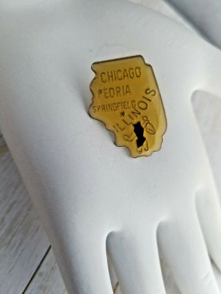 Illinois State Pin Souvenir Memorabilia Travel Brooch Chicago Peoria Springfield