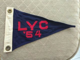 1954 L.  Y.  C.  Larchmont Ny Yacht Club Sailing Boat Flag 12 " X 8 " Vintage Blue