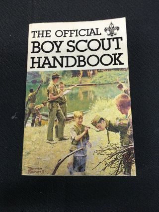 Official Boy Scout Handbook,  9th Edition 1st Printing