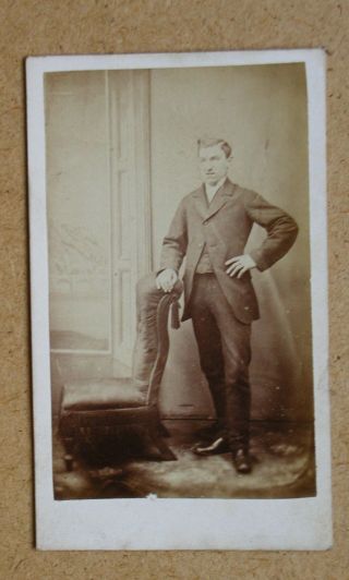 Cdv Photo.  Portrait Of A Young Man.  By E.  Hide,  Sheffield (ref 22512)
