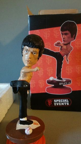 Rare 2012 San Francisco Sf Giants Spinning Bruce Lee Bobblehead Comes