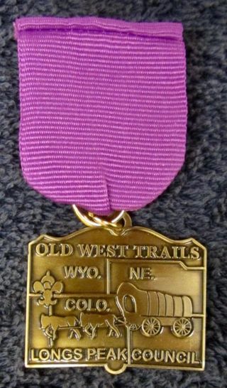Old West Trail Medal Boy Scout Vtg Pin Badge Purple Ribbon & Streamlined Design