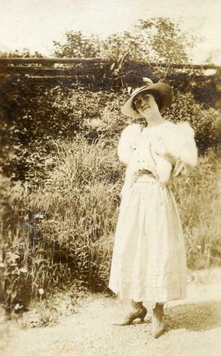 W53 Vtg Photo Edwardian Fashions Woman C Early 1900 