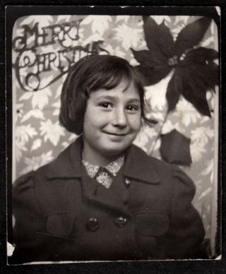 Merry Christmas Backdrop & Pixie Hair Sweet Smile Girl 1930s Photobooth Photo