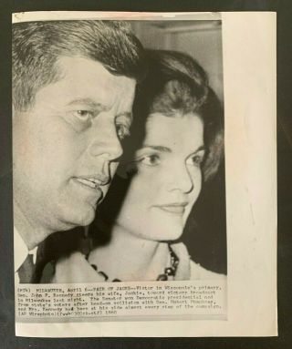 1960 John F.  Kennedy Jacqueline Jackie Jfk Ap Newswire Press Photo