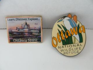 2 Collectible Souvenir Pin Ottawa Canada National Wildlife Refuge