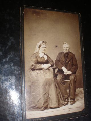 Cdv Old Photograph Man Woman By Vorbeck At Skive Denmark C1880s Ref 512 (4)