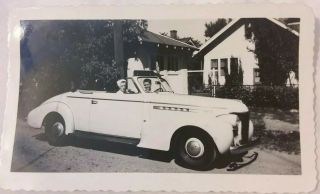 2 Vintage Old 1940s Photos Of Man & Woman In 1942 Ford Convertible Car Look Back