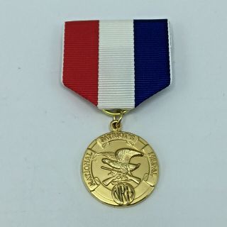 Vintage NRA National Patriot ' s Medal USA Red White Blue Ribbon Eagle Pin In Case 2