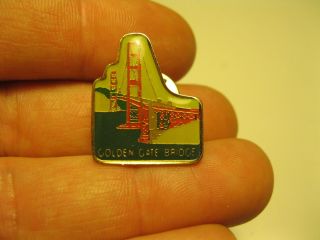 Vintage 1982 San Francisco Golden Gate Bridge Pin Badge Usa Seller