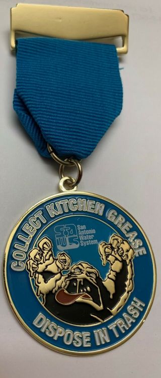 2019 Fiesta Medal Very Rare Saws " Collect Kitchen Grease " Dispose In Trash