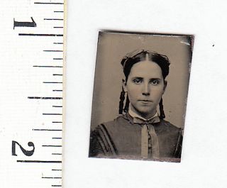 Civil War Era Miniature Gem Tintype Photo.  Pretty Young Girl.  523j