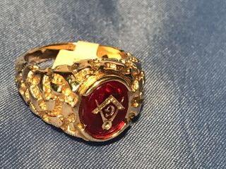 MASONIC LODGE RING RED OVAL STONE 18K HGE GOLD NUGGET STYLE SIZE 12 USA MADE,  3 5