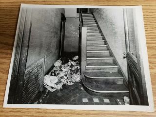 Nypd Crime Scene Photo Graphic Mangled Body Parts In Staircase 10 " X8 "