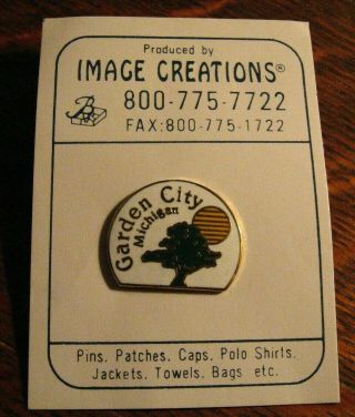 Garden City Mich Lapel Pin - Vintage Michigan City Usa Wayne County Tree Badge
