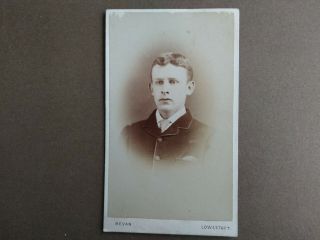Cdv Victorian Photograph Of A Gent By H W Bevan Of Lowestoft