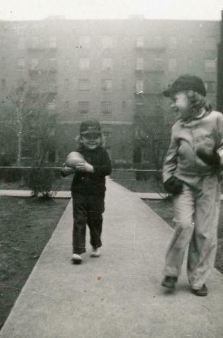 J225 Vtg Photo Apartment Kids Playing With Ball C 1930 