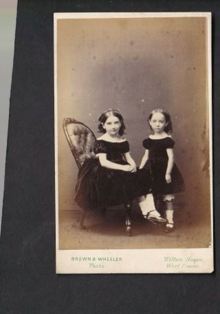 Cdv - Uk,  Two Girls - Photo Brown & Wheeler,  West Cowes