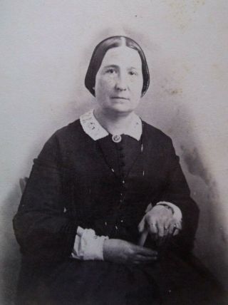 Civil War Era Cdv Lovely Woman Brooch Bok Snood Cap Tax Stamp Lancaster Nh