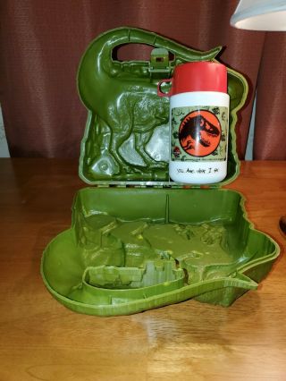 Vintage 1997 Jurassic Park The Lost World Plastic Lunchbox With Thermos.  T - Rex.